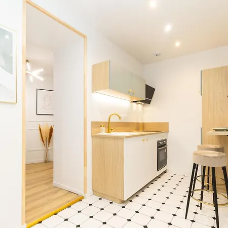 Joli & Au Centre * Millau